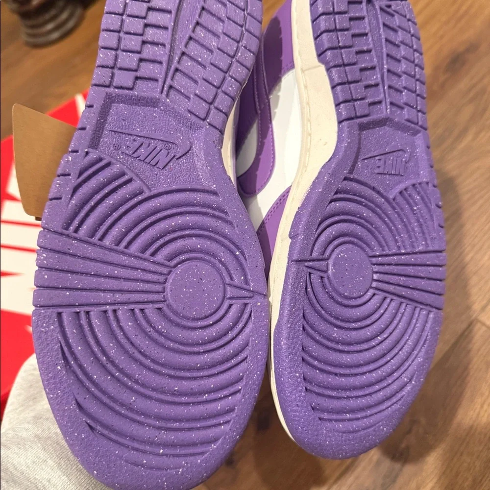 Brand new never worn nike purple and white dunks. Size 9.5 - Picture 2 of 3